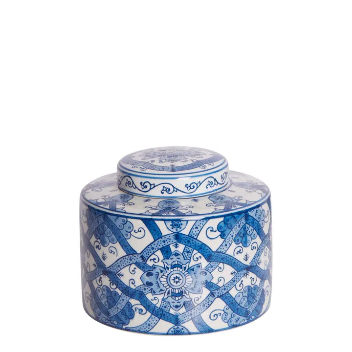 Porcelain jar blue and white
